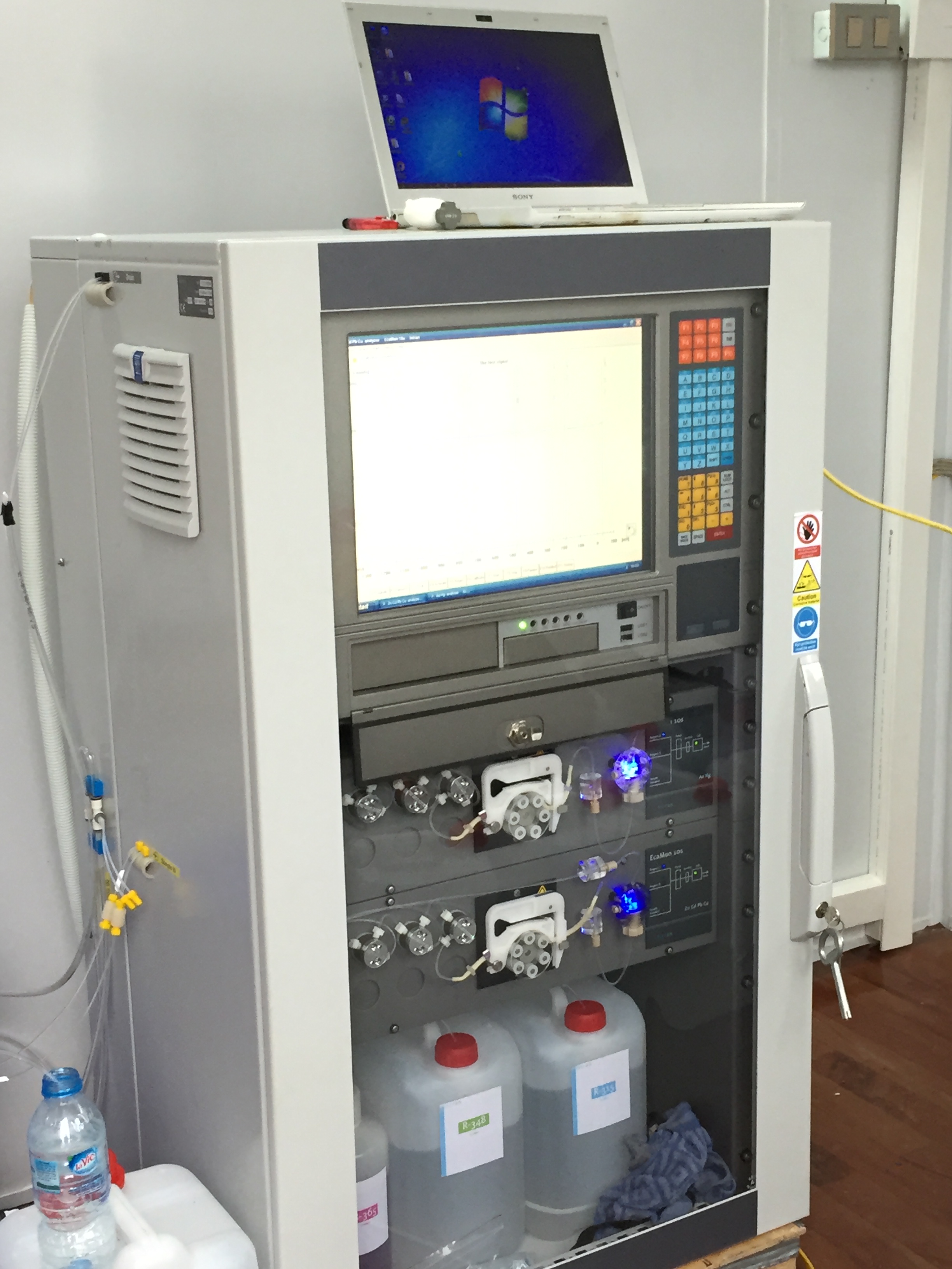 TRẠM QUAN TRẮC TỰ ĐỘNG KIM LOẠI NẶNG TRONG NƯỚC TRẠM QUAN TRẮC TỰ ĐỘNG KIM LOẠI NẶNG TRONG NƯỚC